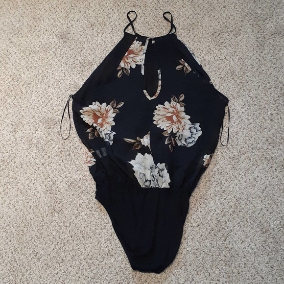 CLEO sheer floral LG bodysuit - Picture 2 of 3